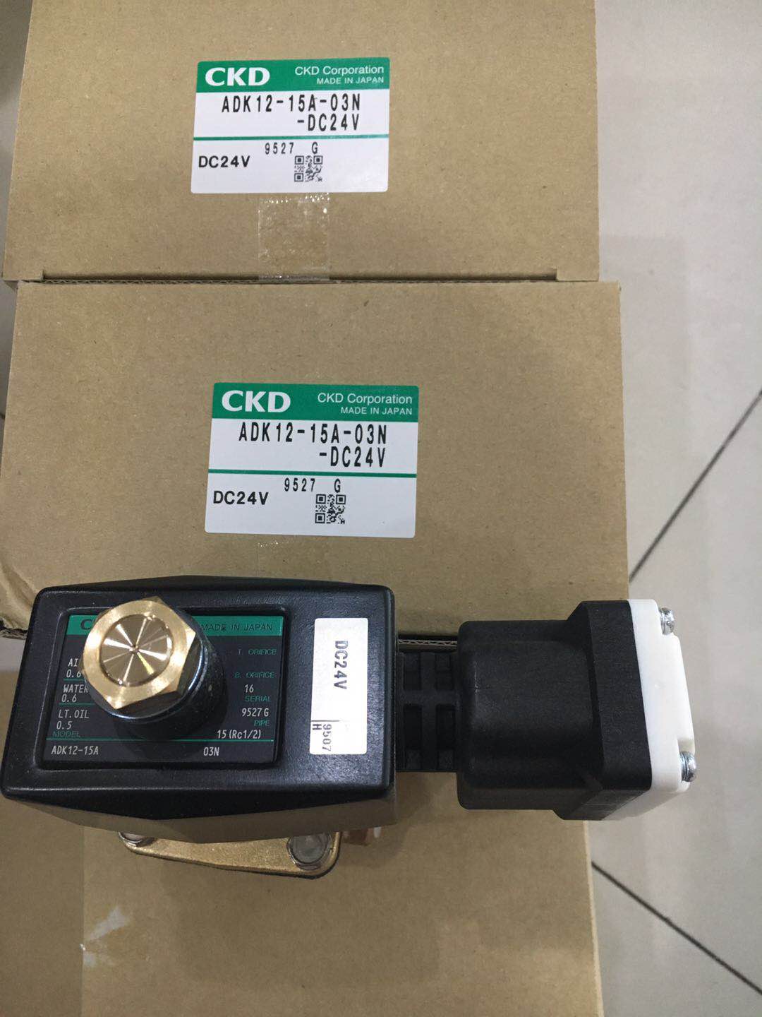 ADK12-15A-03N-DC24V.jpg